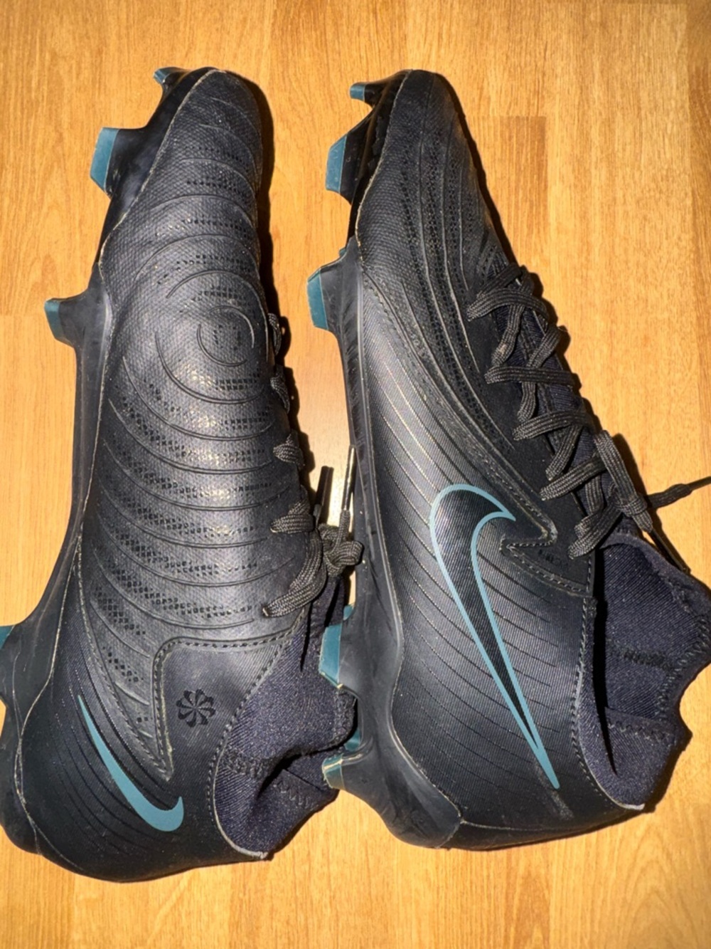 Youth Nike Phantom Luna Black Teal Soccer Cleats - Picture 3 of 12